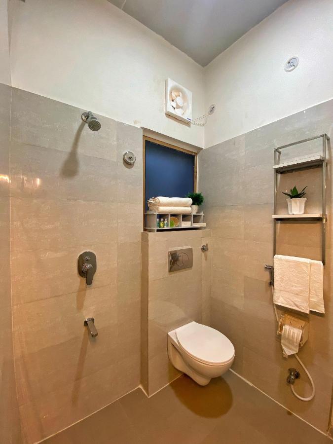 The Art Hotel By Via Varanasi Ngoại thất bức ảnh